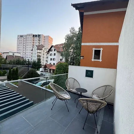 First Class 2 דירה